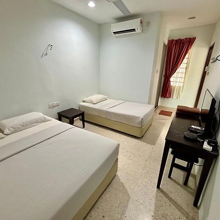 Meng Meng Guesthouse كوانتان المظهر الخارجي الصورة