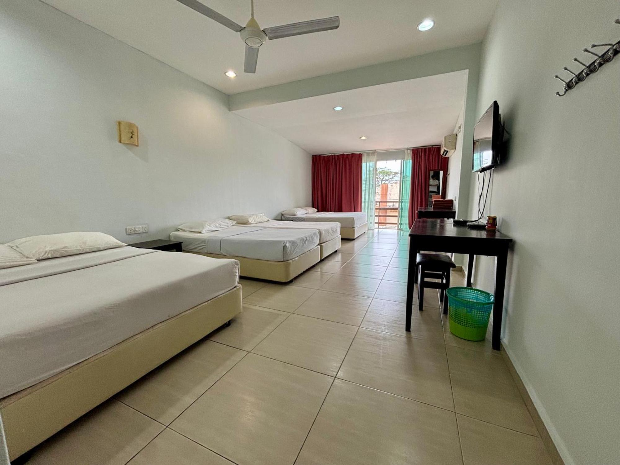 Meng Meng Guesthouse كوانتان المظهر الخارجي الصورة