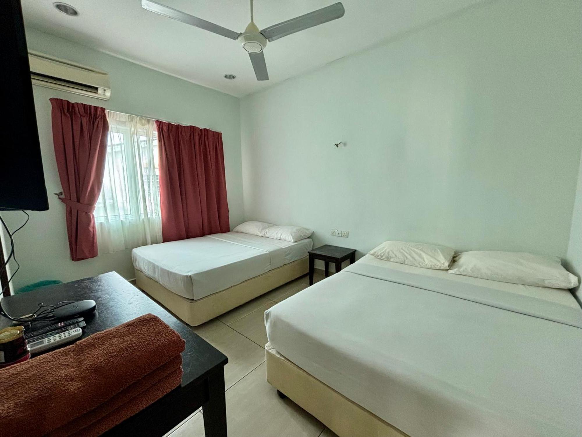 Meng Meng Guesthouse كوانتان المظهر الخارجي الصورة