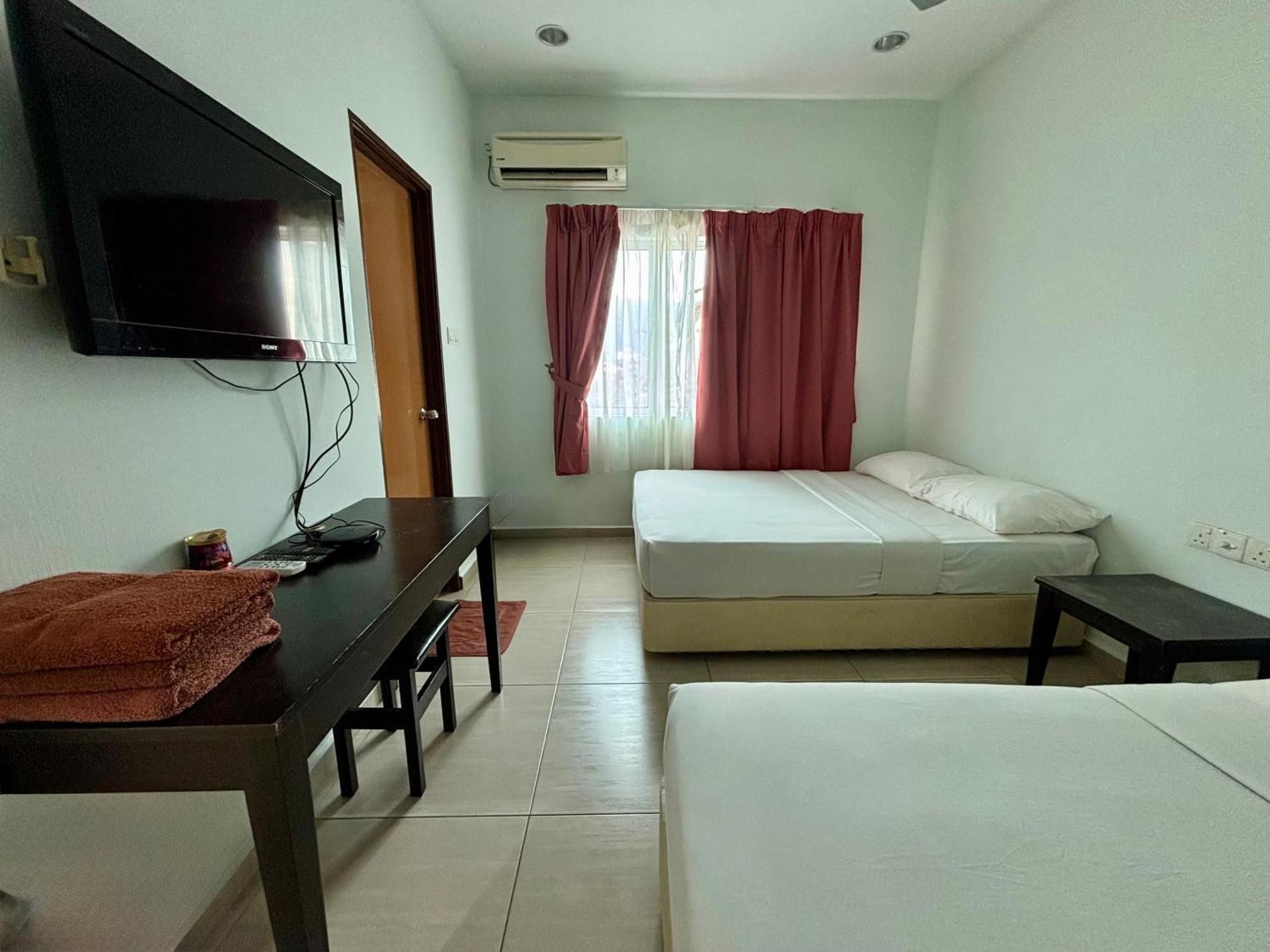 Meng Meng Guesthouse كوانتان المظهر الخارجي الصورة