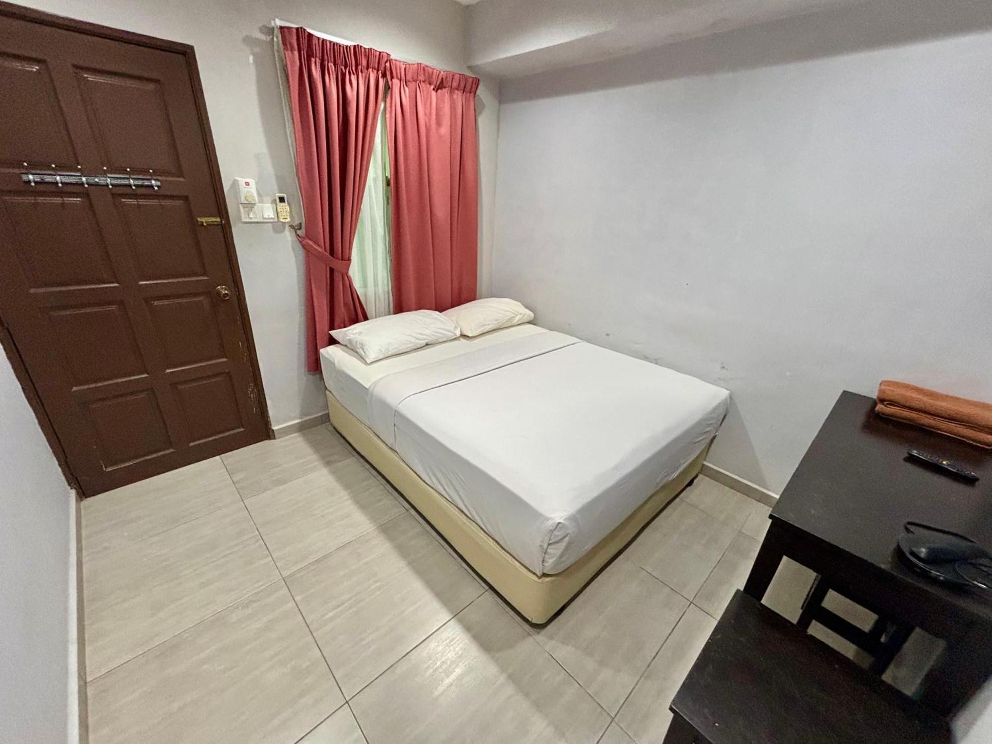Meng Meng Guesthouse كوانتان المظهر الخارجي الصورة